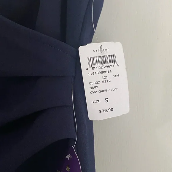 Navy blue maxi dress from Windsor size small - Picture 3 of 3